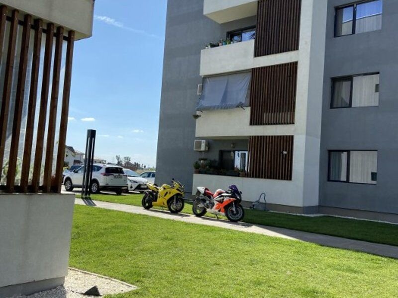 Cernica, apartament 2 camere bloc finalizat, parcare gratis.